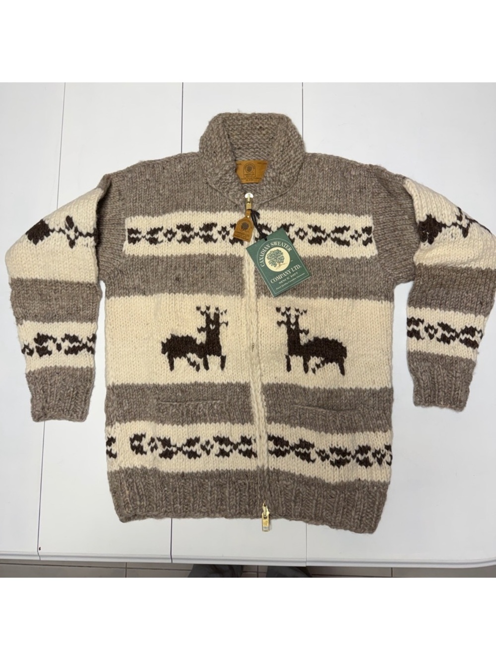 New!  Canadian Sweater Company authentic cowichan sweater